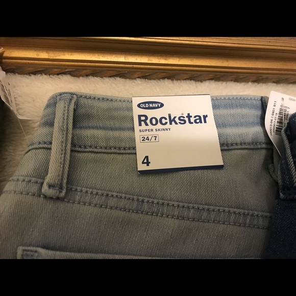 Old navy size 4 strech - Picture 3 of 6